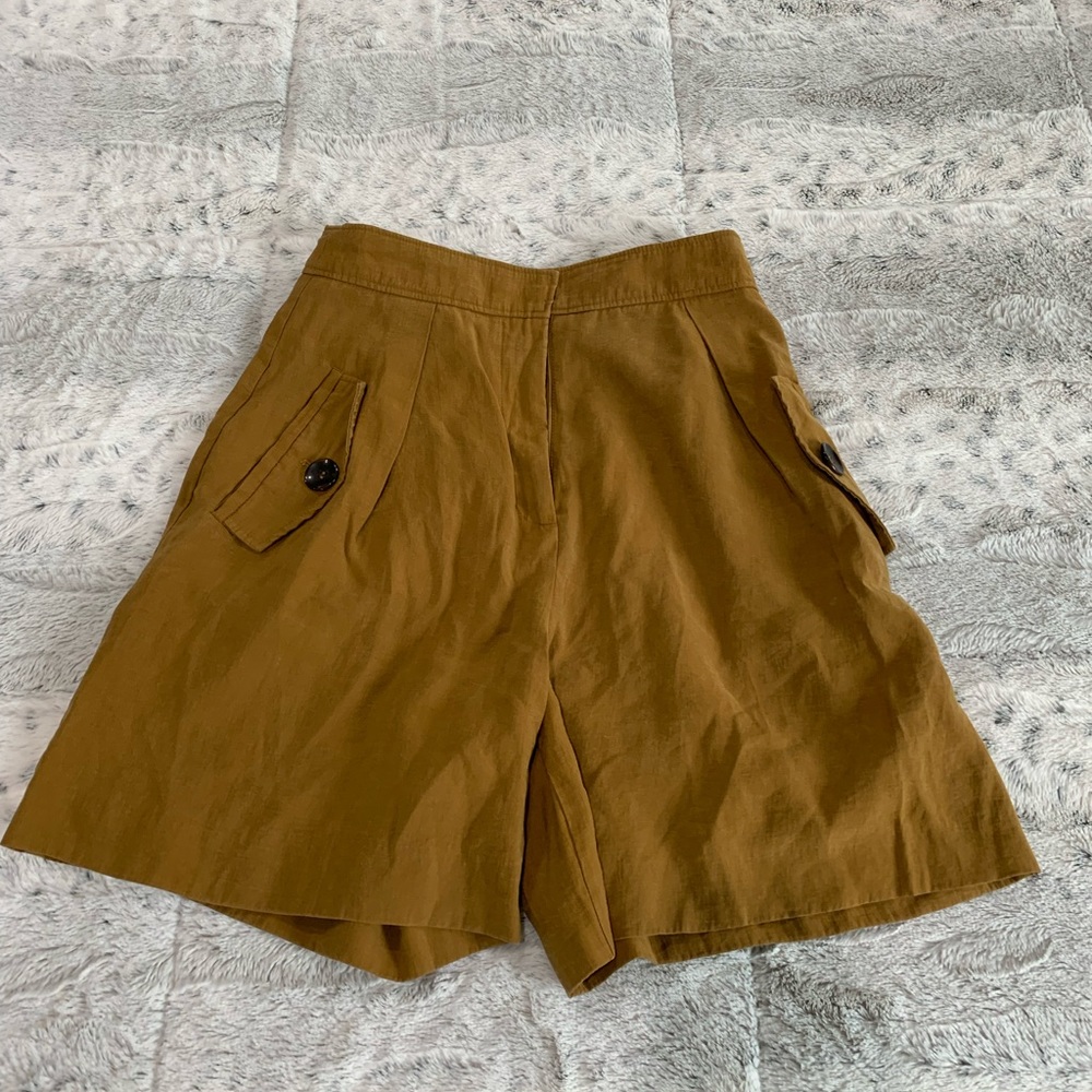 Zara short. Perfect condition. Size small.